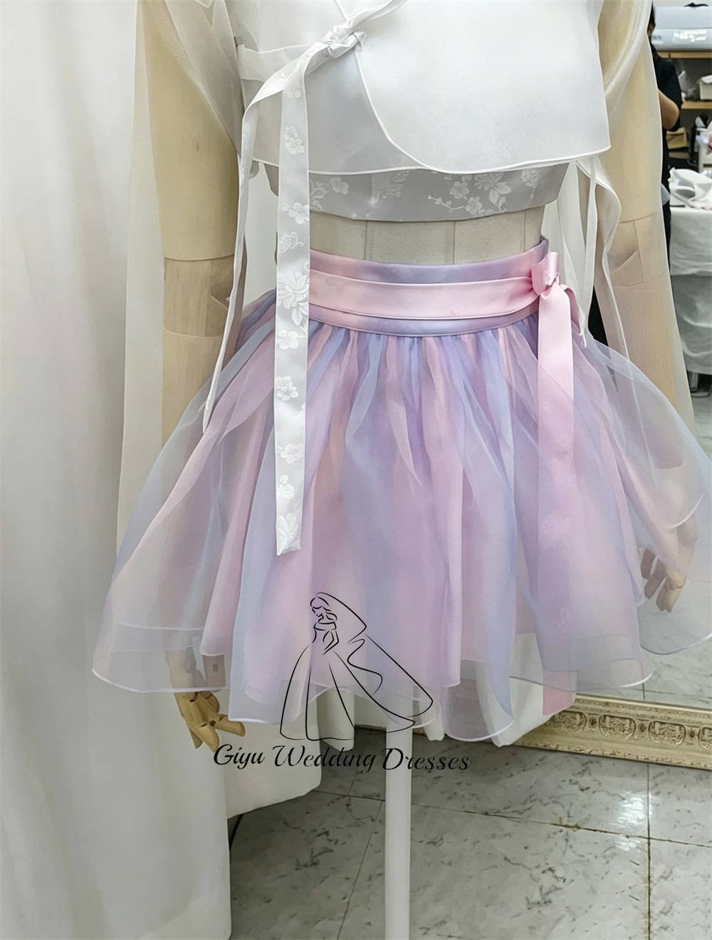Bộ trang phục Hàn Quốc hiện đạ - đánh giá và giá Modern Korean Lifestyle